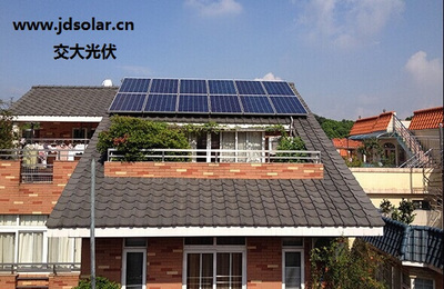 一套家用太陽能發電系統 投入成本與財經回報解析